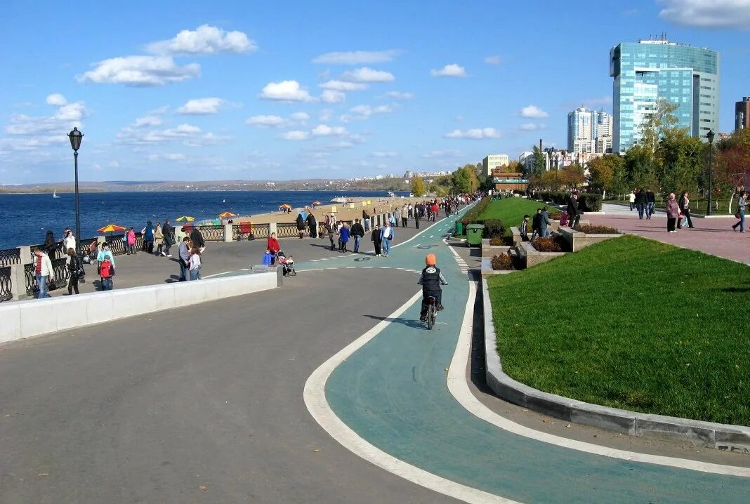 В каких городах есть набережные