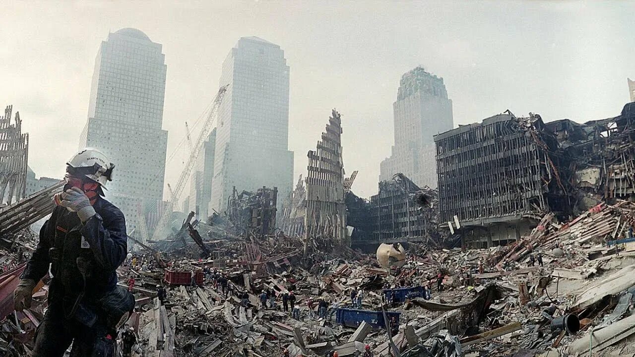 Башни-близнецы 11 сентября 2001. Теракт 11 сентября 2001 года башни близнецы. Теракт 11 сентября в нью йорке. 09. Башни-близнецы 11 сентября 2001.