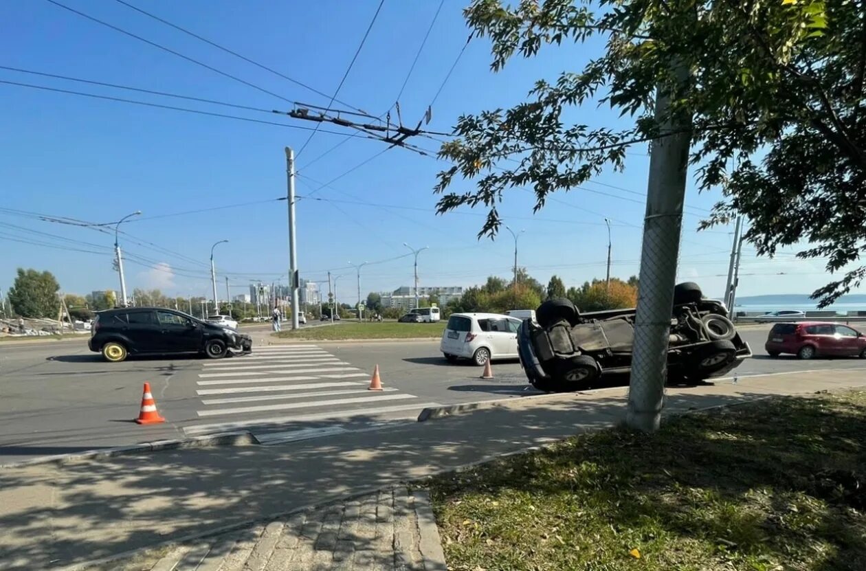 Такой стояк случился на Байкальском кольце, Байкальской, плотине. Кто знает прич