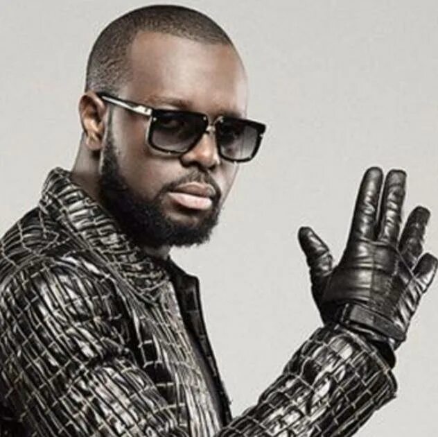 Everytime gims. Maitre gims без очков. французский чернокожий певец. майтри. метре гимс певец.