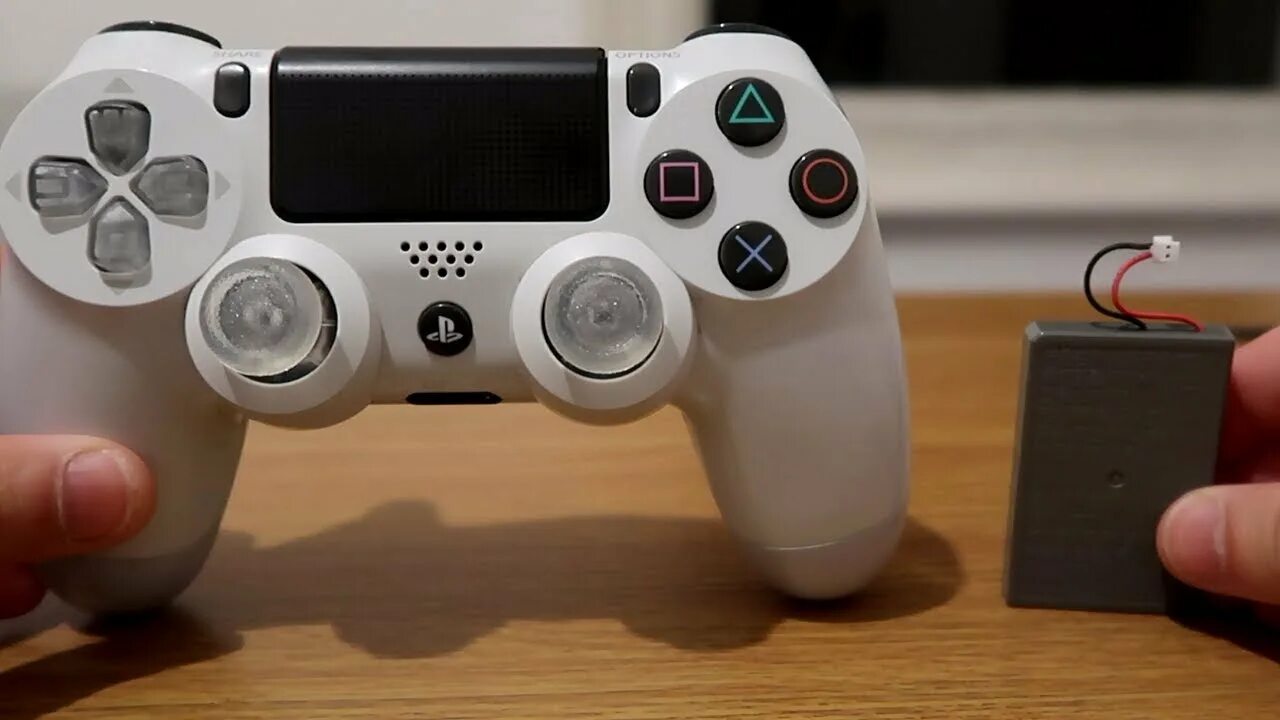 Pico 4 controllers