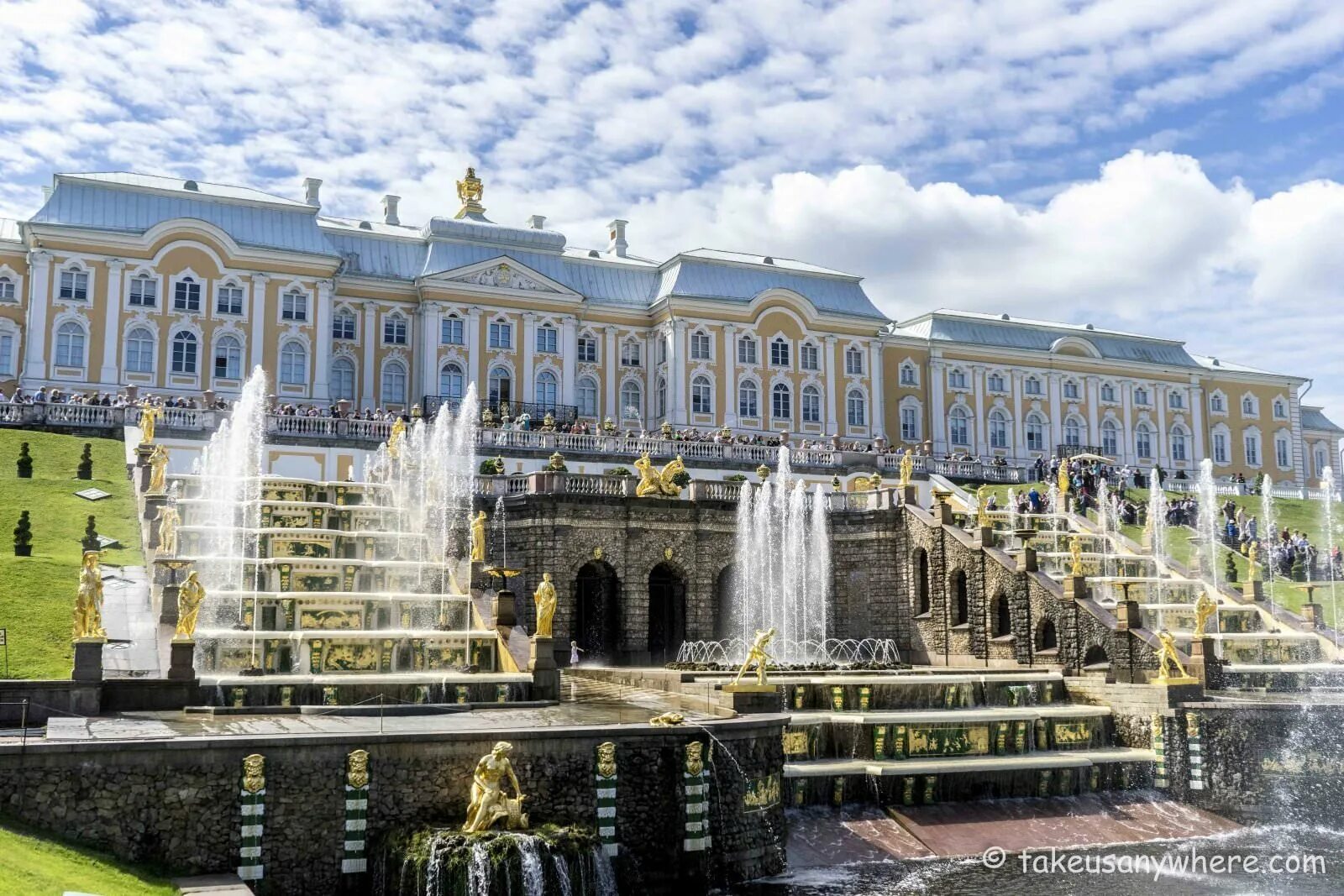 Петергоф в Санкт-Петербурге Петродворец. Петергоф (дворцово-парковый ансамбль). Дворцово парковый ансамбль Петергофа Растрелли. Большой Петергофский дворец (1755 г.).