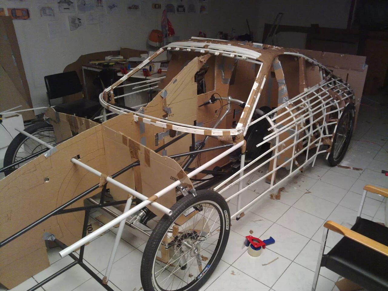 Прицеп для велосипеда из труб пвх. Веломобиль из пвх труб. Машина лотус 7. Тележка из полипропиленовых труб. Каркас спортивного автомобиля.