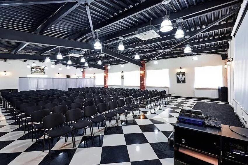 Конференц зал лофт. Лофт идеалиста москва. Зал лофт иваново. Конференц залы лофт. Конференц зал лофт москва.