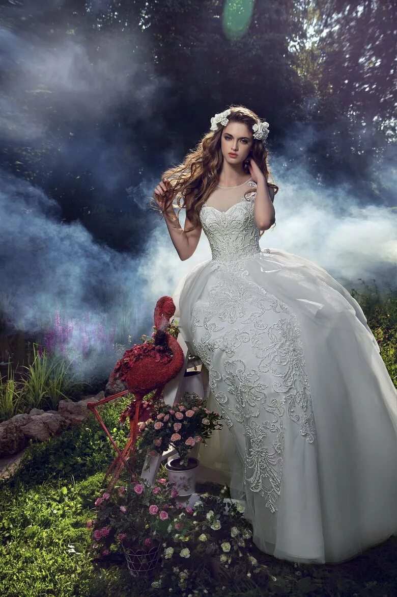 Сказочные платья для девушек. Сказка красивый наряд. Сказочные свадебные платья. Джуль ирина фотохудожник. Сказка красивый наряд.