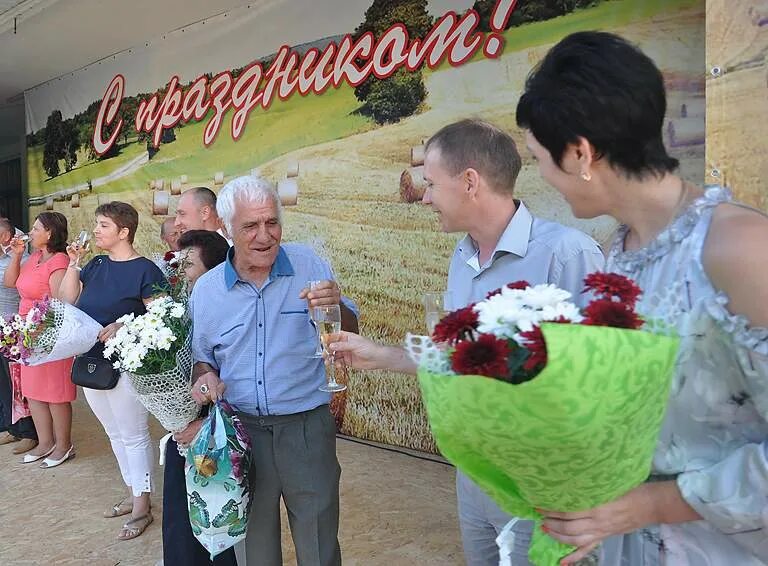 Погода великовечная краснодарского белореченского. Белореченск село Великовечное. Великовечное Белореченск. Белореченский СРЦН В Великовечном. Художественная школа в Великовечном Белореченского района.