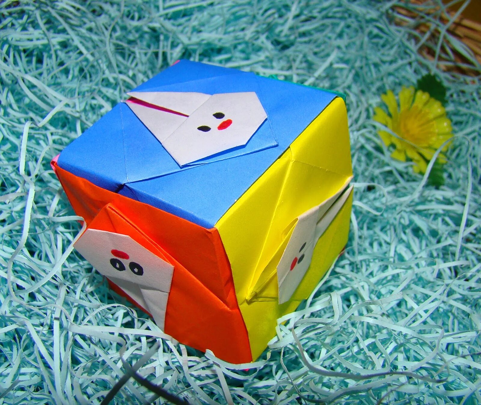 Кубик поделка. Из какого материала может быть изготовлен кубик. Кубик рубик в подарок. Из какого материала может быть изготовлен кубик. Кубик рубика 2 на 2.