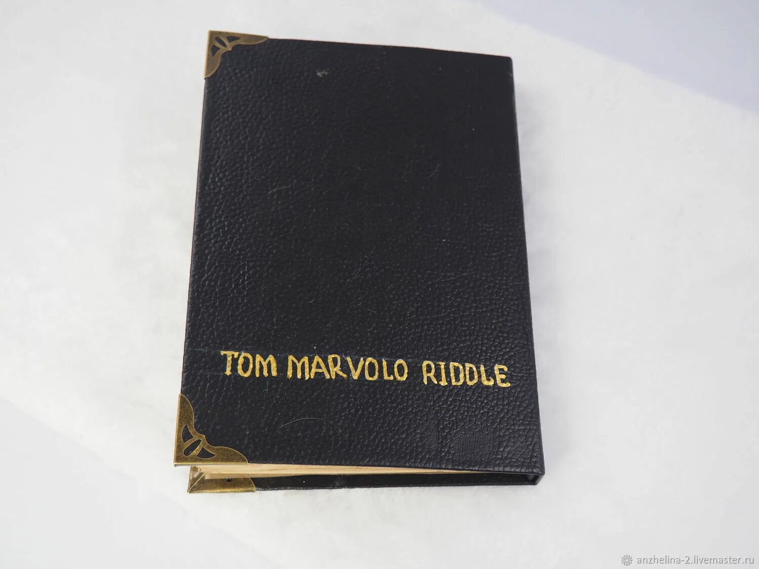 Дневник Тома Реддла купить. Надпись на дневнике Tom Marvolo Riddle. Дневник тома реддла