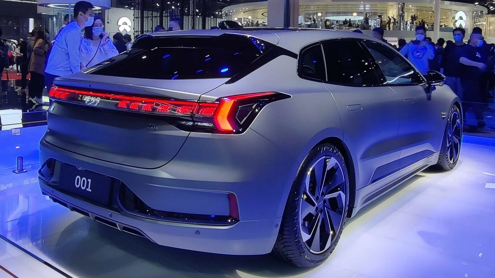 Зикер 001 автомобиль. Geely zeekr 001. Электрокар zeekr 001. Китайский электромобиль zeekr 001. Зикр электромобиль 001.