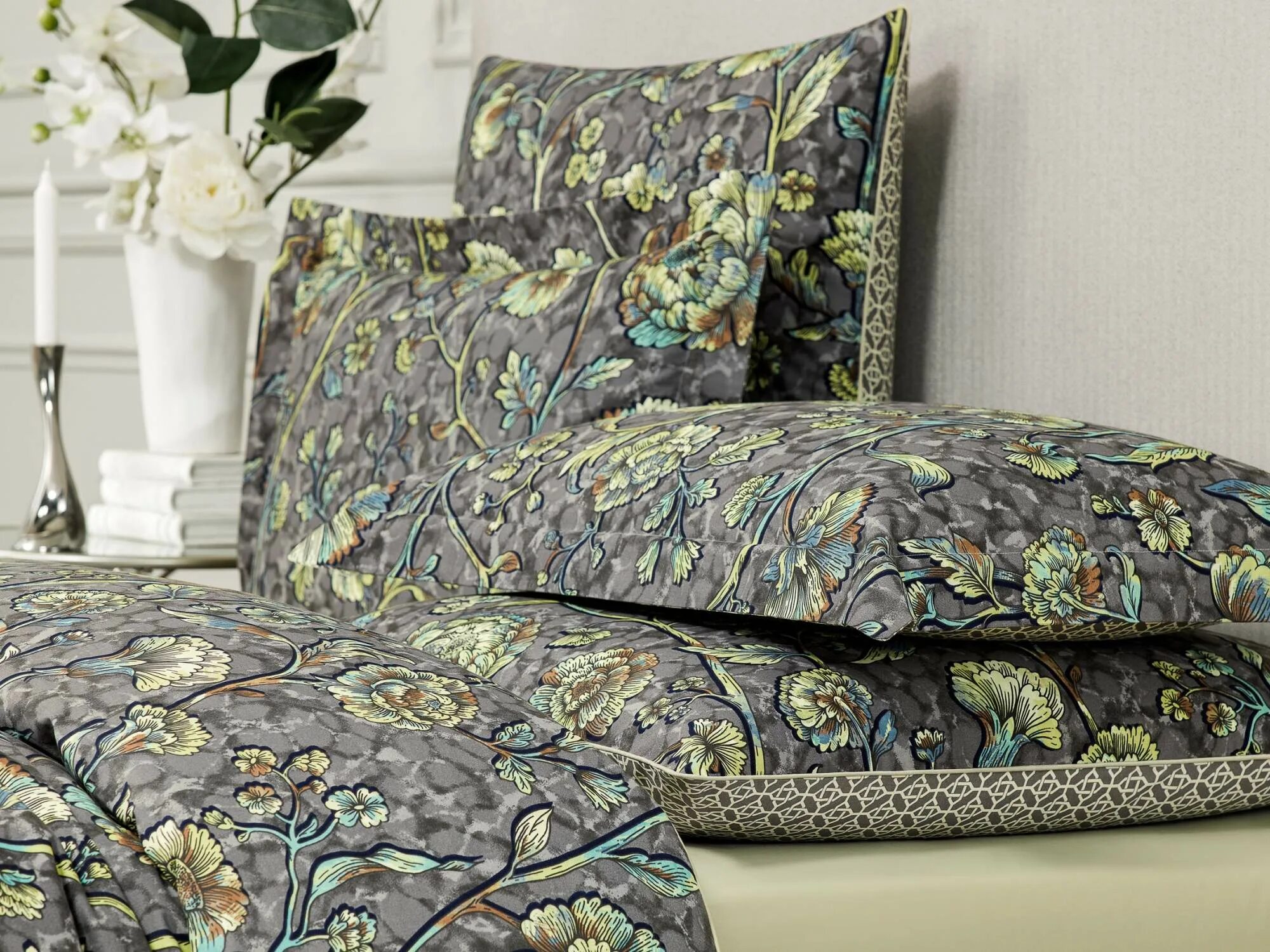 Хлопковый сатин. 01п2н европа 1 наволочки. Комплект простынь и 2 наволочки. Ткань дуэт. Комплект простынь и 2 наволочки.