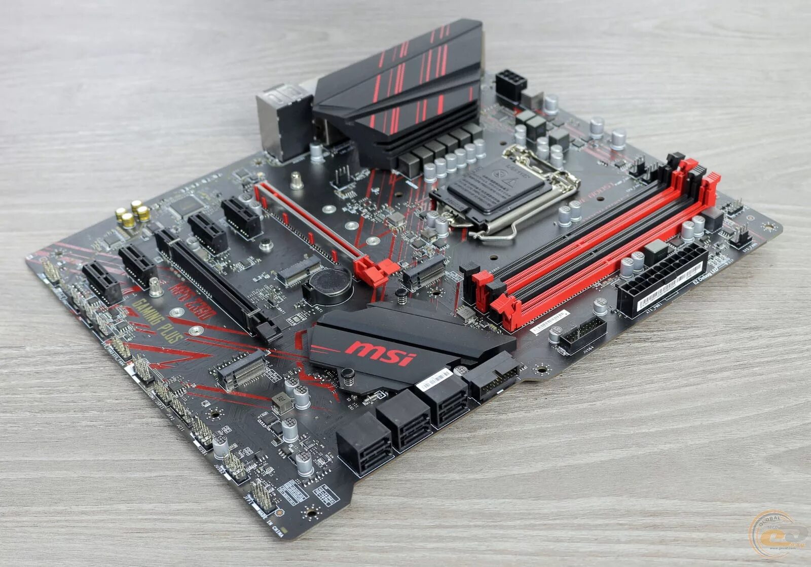 Msi z790 game plus wifi. Материнская плата msi z390. msi mpg z390. msi mpg z390 gaming plus. msi 390 плата.