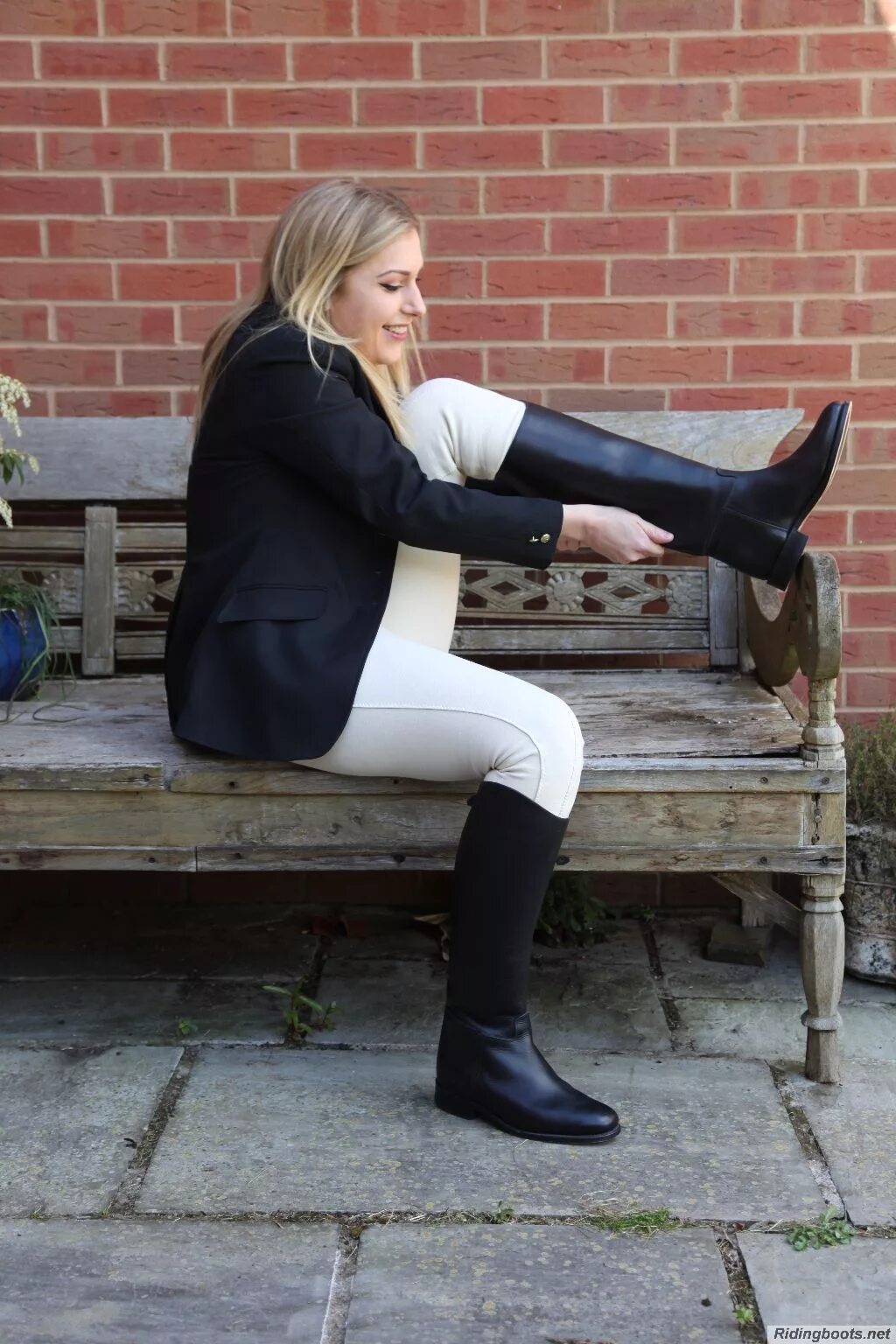 Riding boots. Одежда для верховой езды. Сапоги shires. Ридинги сапоги. Сапоги для верховой езды 19 век.