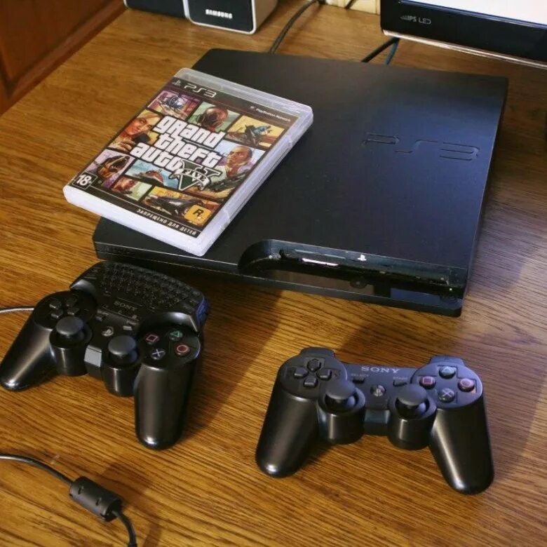 Куплю бу сони плейстейшен. Sony ps3 игры. Игры на сони плейстейшен 3. Xbox Original vs ps2 Slim. Сони плейстейшен 3 новая.