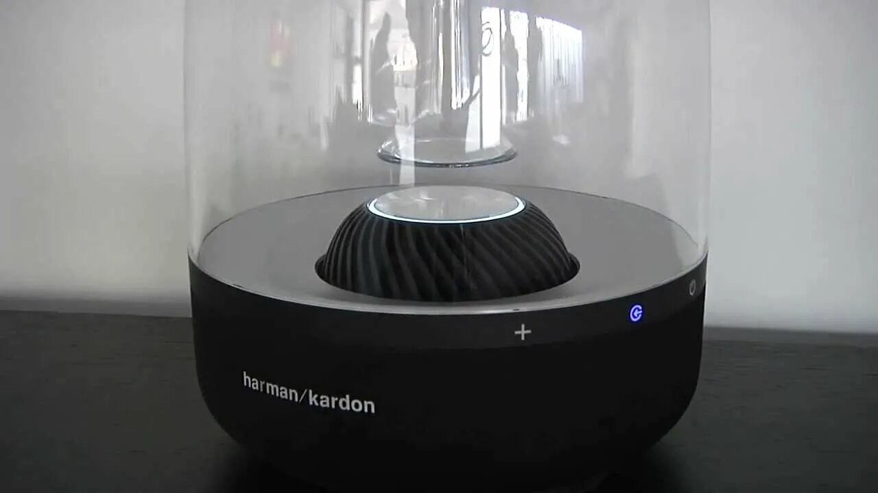 Авито харман кардон. Переносная колонка harman kardon. Авито харман кардон. Harman kardon aura 4. Harman kardon go play.