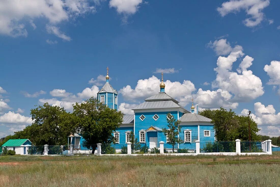 Погода в платовке. Церковь село Кардаилово. Храм Покрова Пресвятой Богородицы с. Кардаилово. Верхняя Платовка Церковь. Верхняя Платовка Новосергиевский район.