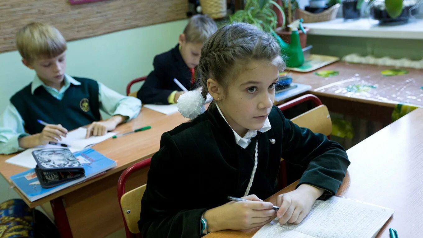 Урок для 12 класса. Черчение в школе. урок черчения в школе. черчение с какого класса начинается в школе.