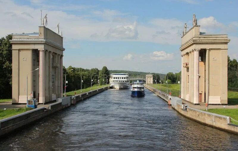 Включить канал москва