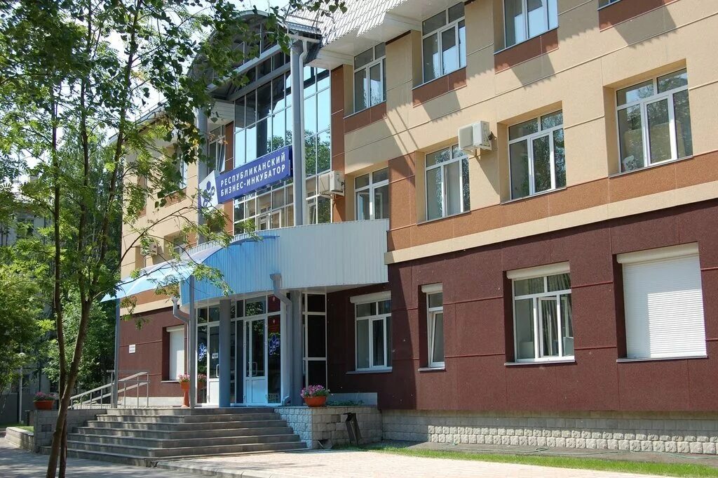 Улица дзержинского якутск. Ул дзержинского 71. Дзержинского 71а ижевск фото. Вельск дзержинского 71. Ул дзержинского 71.