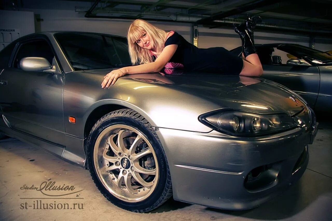 Девушки женевского автосалона. Авто шоу. Sema автовыставка. Show car am. Автовыставки в москве.