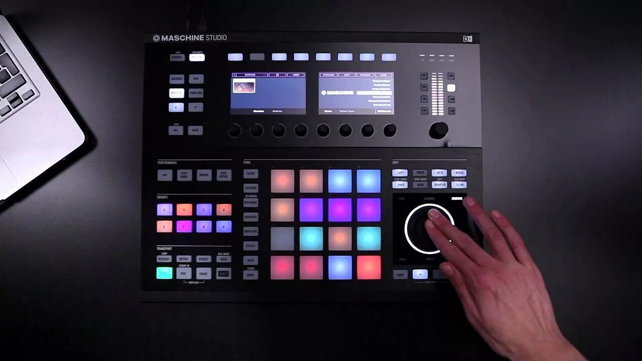 Studio instruments. Maschine mk3 пэды. native instruments maschine studio. maschine 2. ni machine 2.