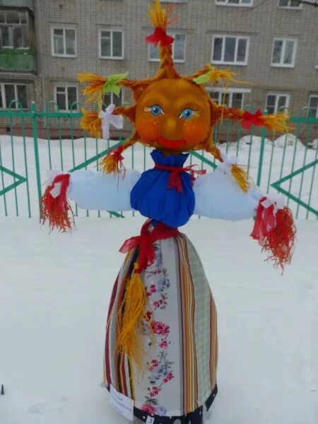 Каркас для масленицы. Кукла масленица для детского сада. чучело масленицы. чучело масленицы в детский сад. украшение на масленицу в детском саду.