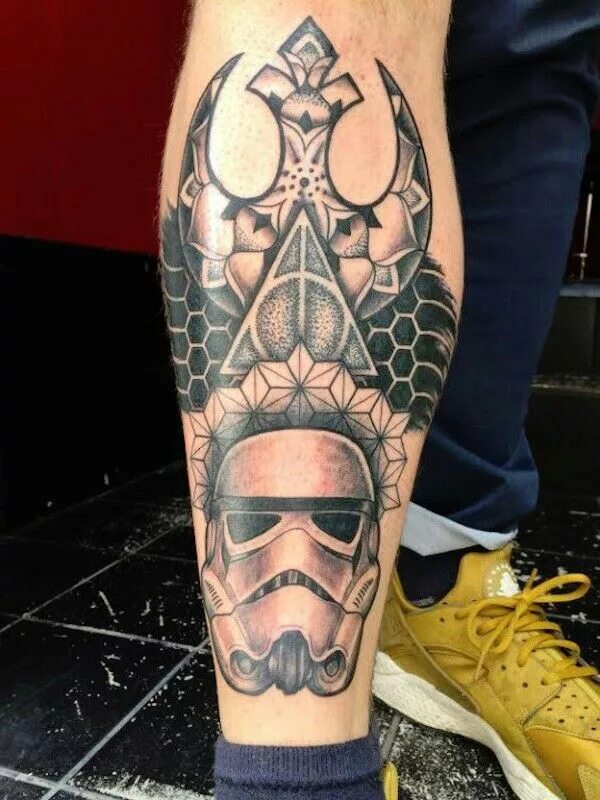 Star wars tattoo. Star wars tattoo. Тату в стиле звездных войн. Тату star wars. Star wars tattoo.