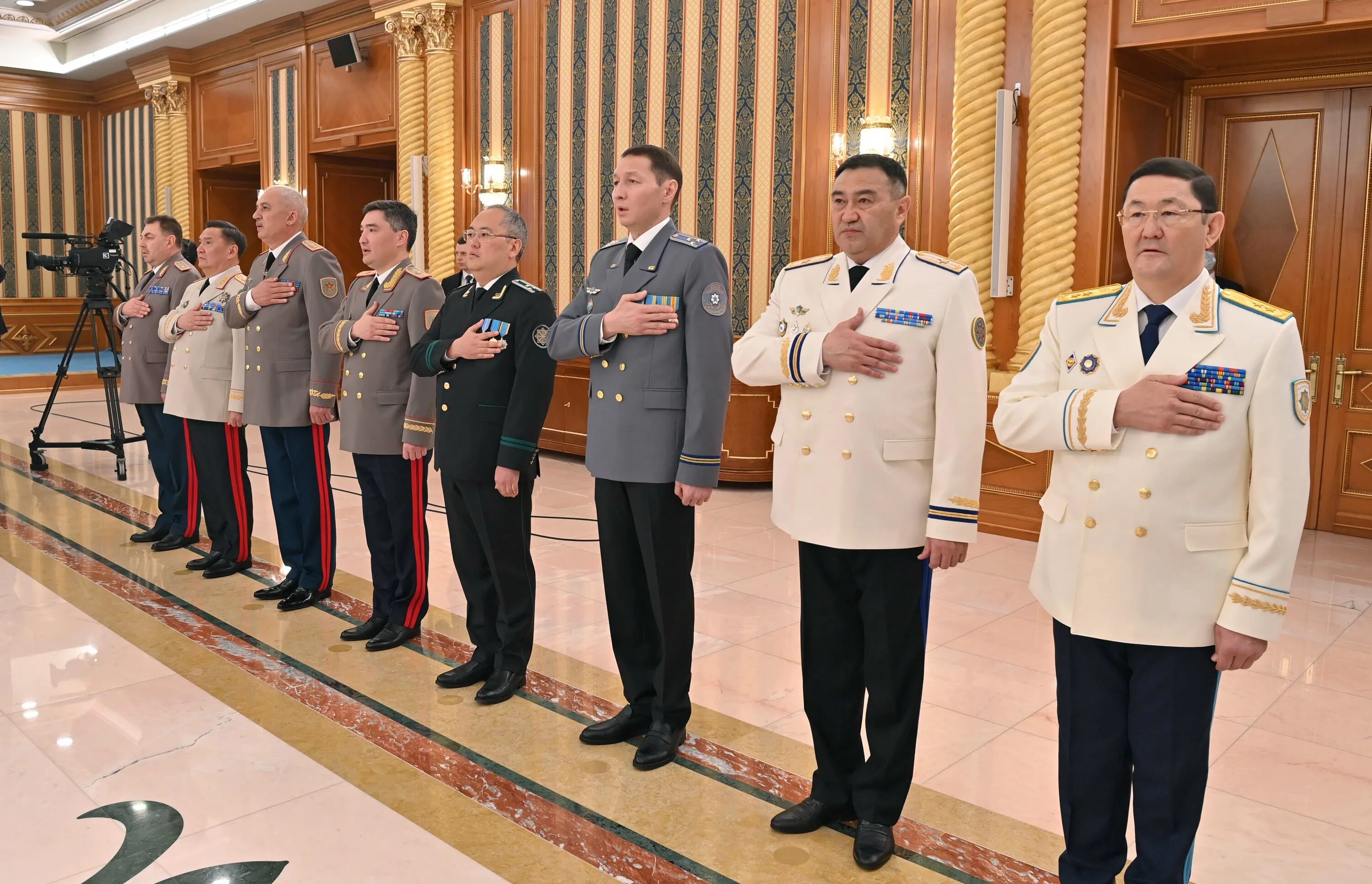 Генерал армии Казахстана 2022. Верховный главнокомандующий Казахстана 2022. Токаев в военной форме.