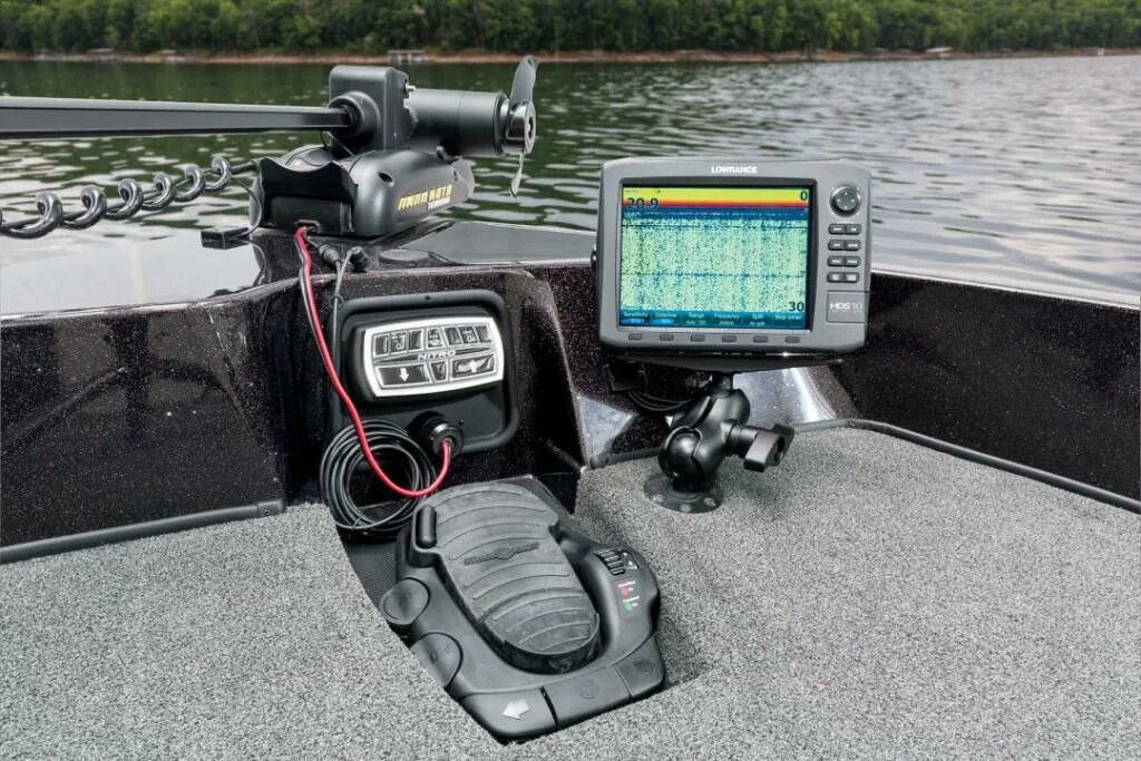 Swimmer 370 эхолот. Эхолот для рыбалки stratavielv128. Эхолот для рыбалки для катера. Картплоттер lowrance elite-7. Эхолот микон рыболовный.
