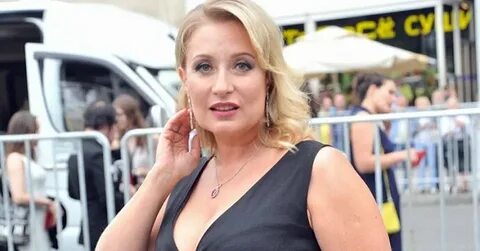 Ruslar ichi va ogziga smetani oladi