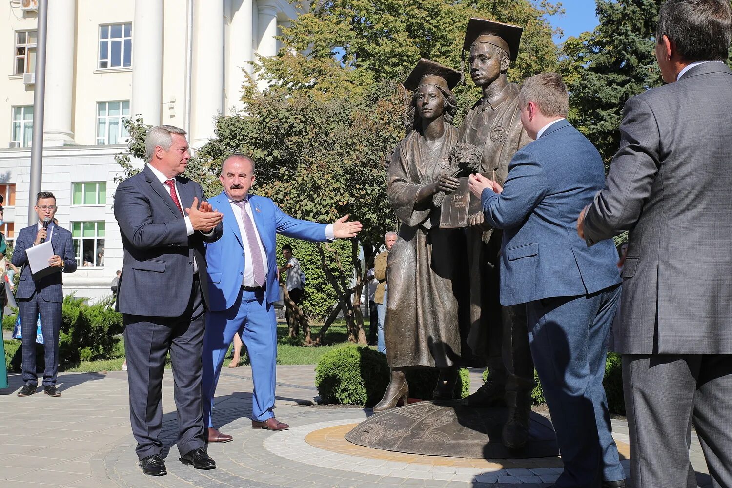 Дгту донской государственный технический университет. Дгту ростов-на-дону. Донской государственный технический университет. Конгресс холл дгту сцена. Концертный зал дгту ростов-на-дону.