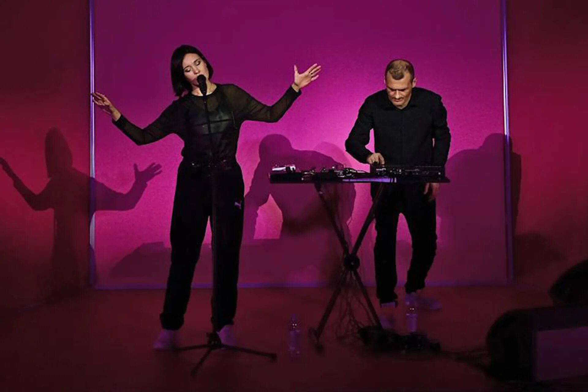Аигел amice пыяла record