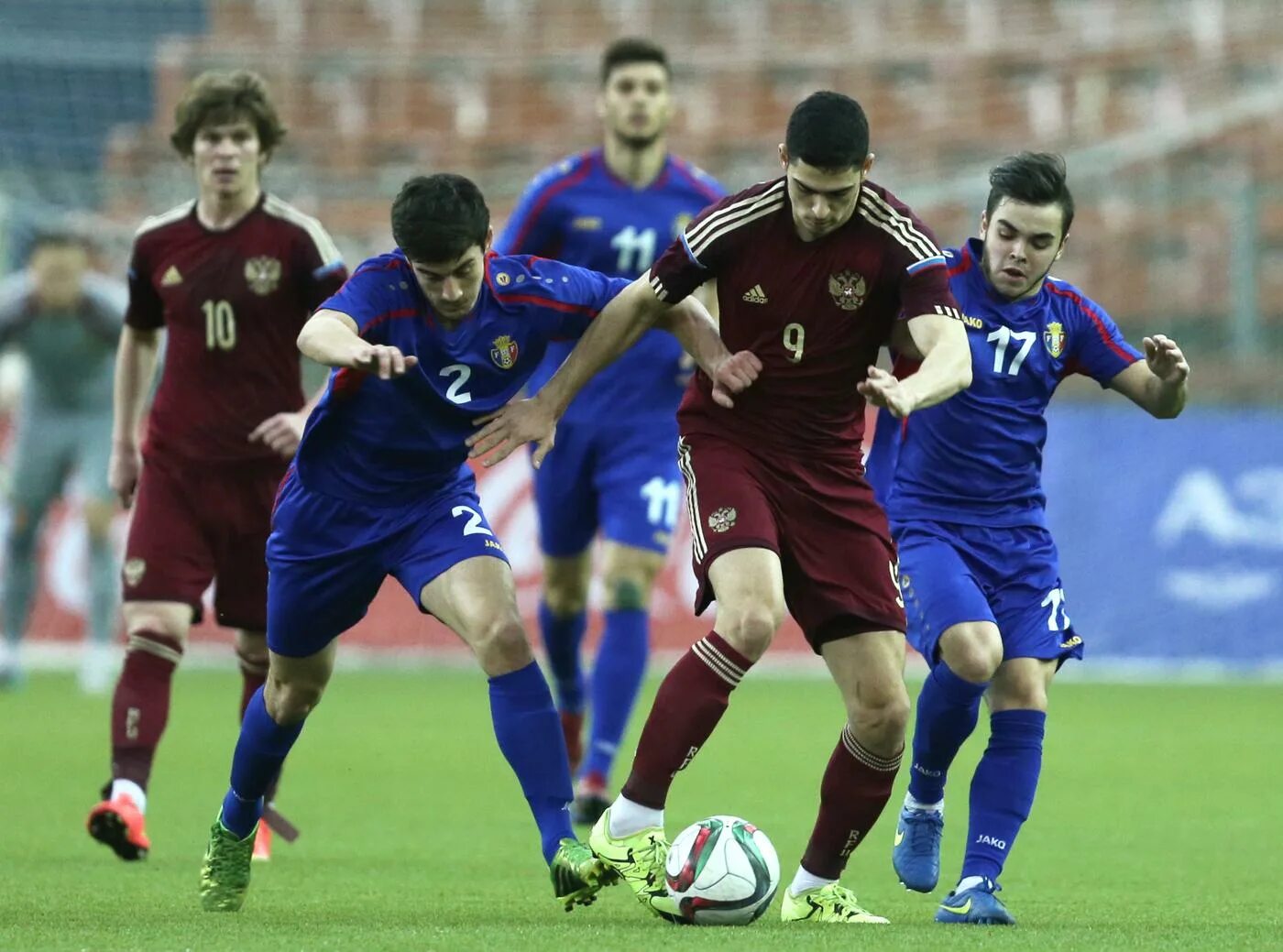 Карабах Шейдаев. Крылья советов сборная Азербайджан 1999. Кубок Содружества футбол. Кубок Содружества по футболу трофей. Кубок содружества по футболу