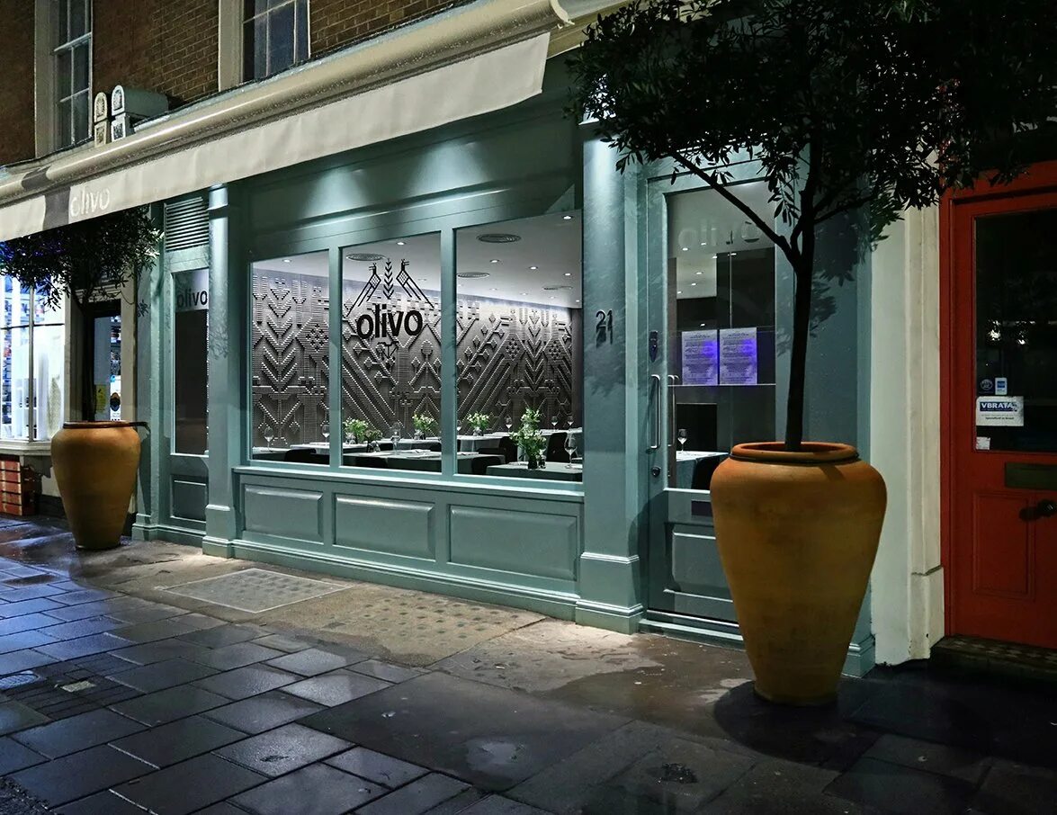 5 звездочный ресторан. Посетители кафе. Фасад ресторана. Боско кафе москва. Фасад кафе.