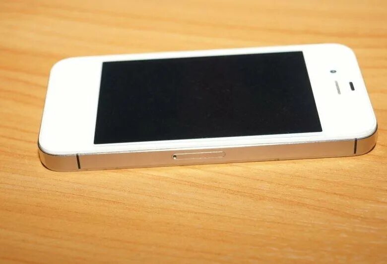 Картинки айфона 4. Iphone 4s белый. Айфон 4s белый. Айфон 4 белый. Iphone 4 White.