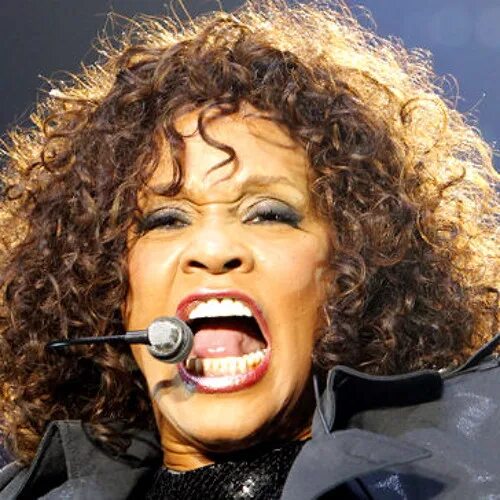 Whitney Houston 48. Уитни Хьюстон рот. Уитни Хьюстон поет. Дайон Уорвик американская певица.