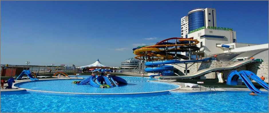 казань аквапарк ривьера зимой. аквапарк ривьера казань. ривьера, казань, улица фатыха амирхана, 1. аквапарк ривьера казань 2023. парк ривьера казань.