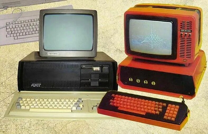 Как назывались первые компьютеры в ссср. Агат2 компьютер СССР. ЭВМ агат. Компьютер агат СССР. Отечественная ЭВМ «электроника БК-0010».