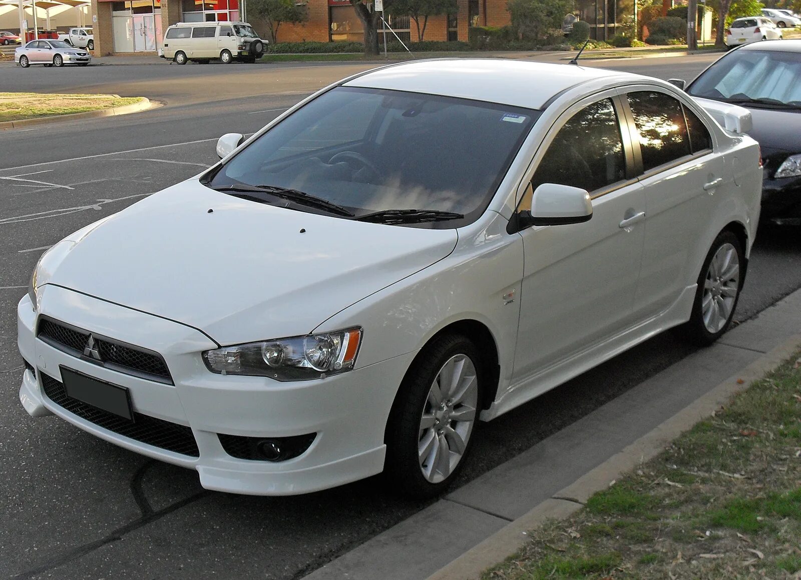 Mitsubishi Lancer 2010. Mitsubishi Lancer x 2010. Лансер 10 2010. Мицубиси Лансер x 2010. Митсубиси лансер 2010