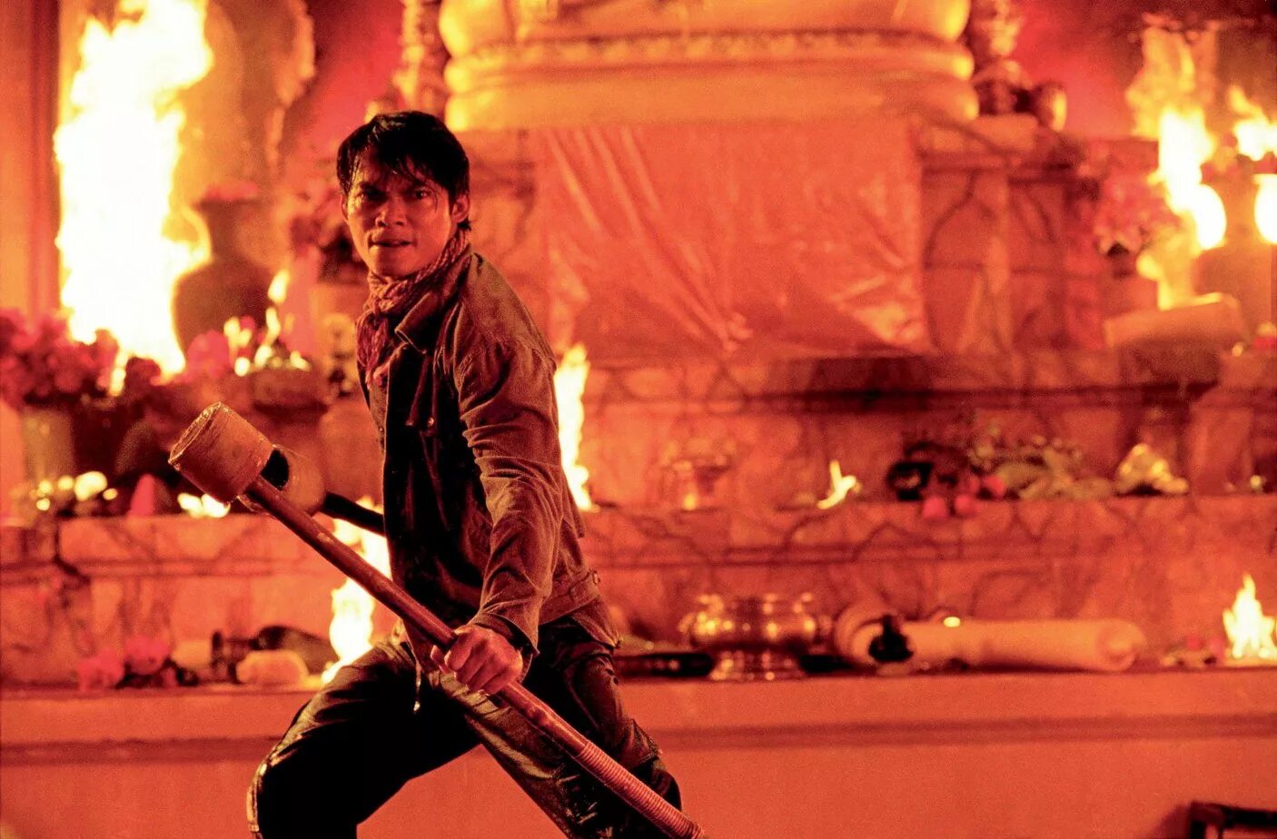 Честь драконов. Честь драконов. Честь дракона (tom yum goong) 2005. Муай тай тони джа. Латиф кроудер честь дракона.