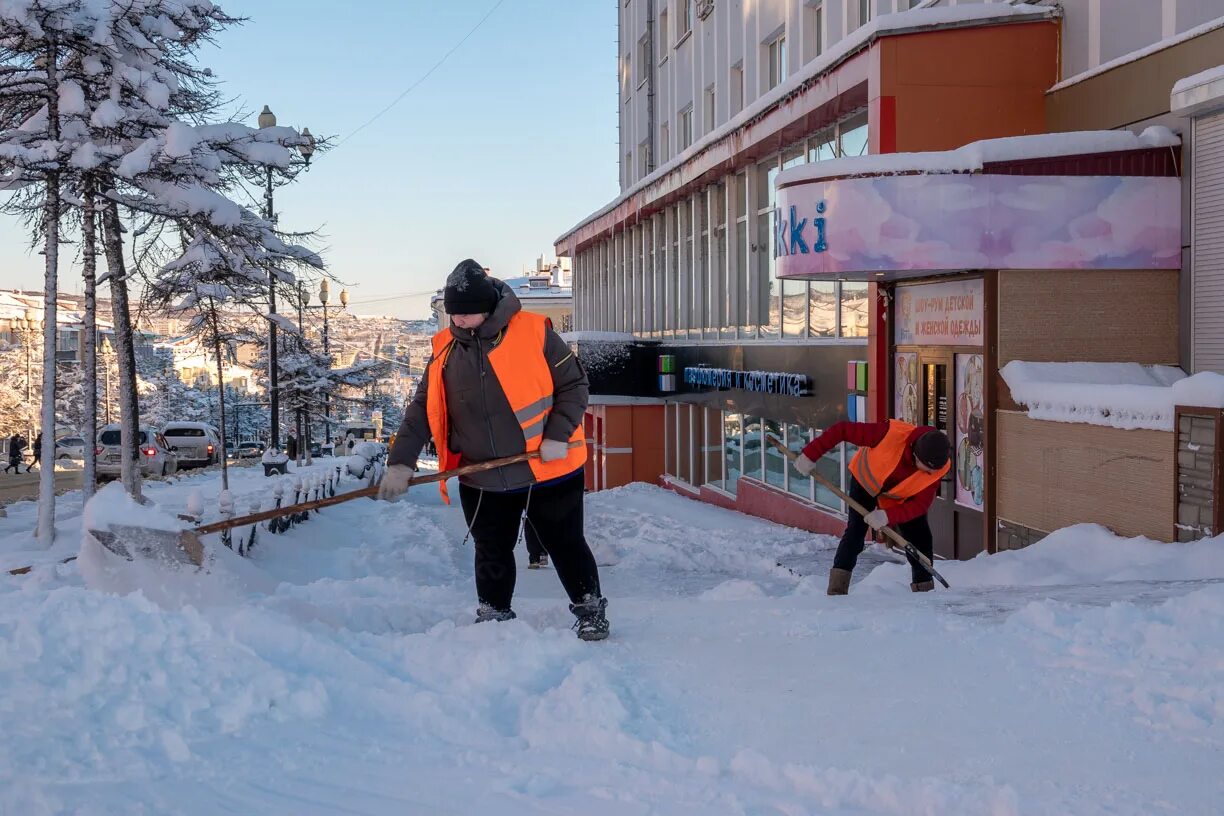 Циклон магадан. Магадан 2021. Сергей старостин магадан. Магадан циклон. Магадан пятиэтажки.