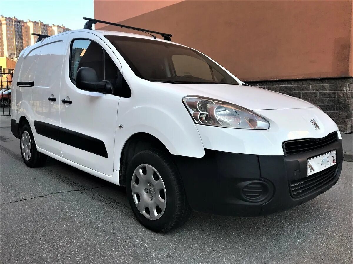 Пежо дизель каблучок. Пежо партнер рефрижератор. Пежо партнер 2021. Peugeot partner дизель. Peugeot partner 2011.