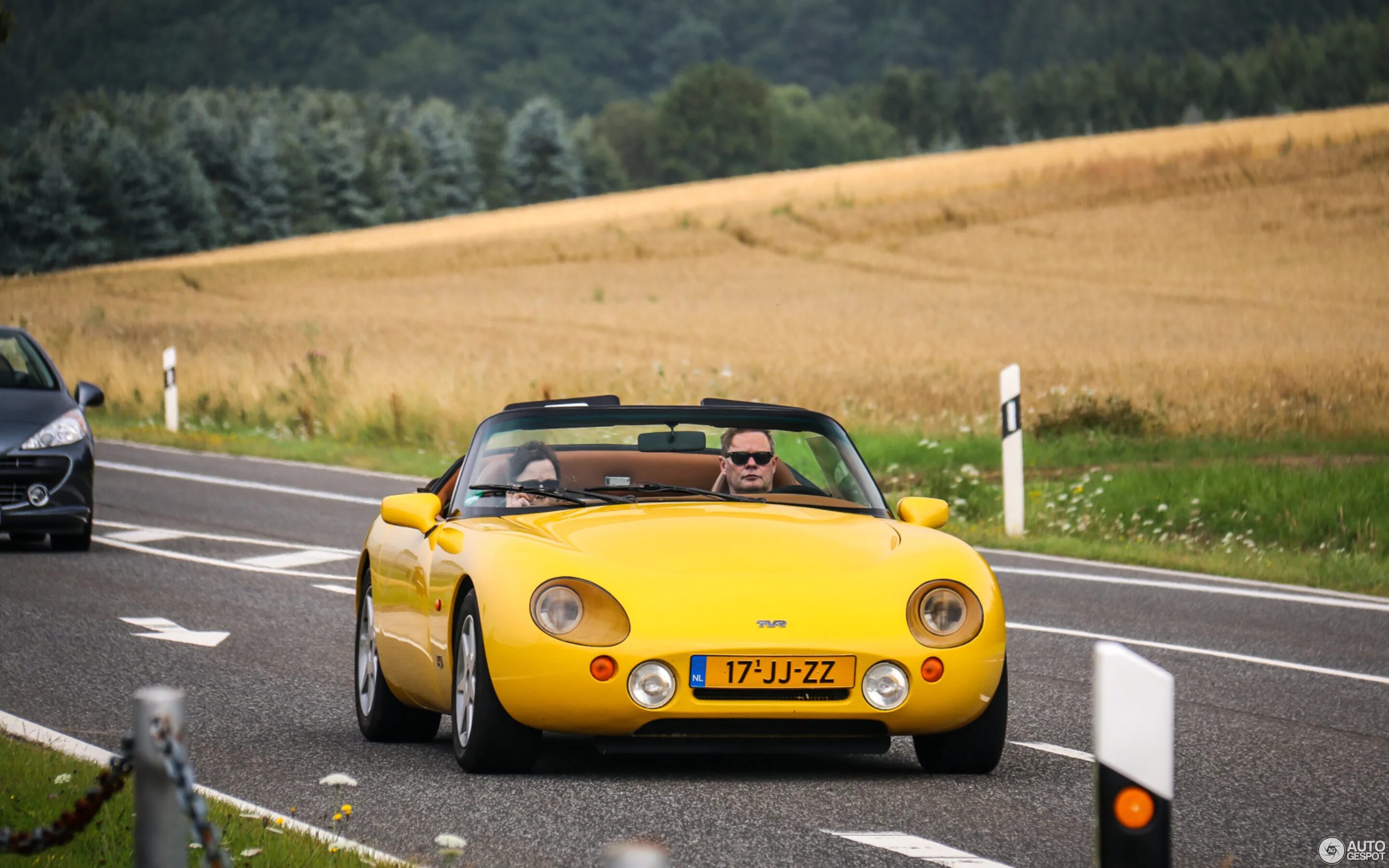 Car spot отзывы. TVR Griffith 500. TVR Griffith 2020. TVR Griffith 2018. 500 Griffith TVR салон.