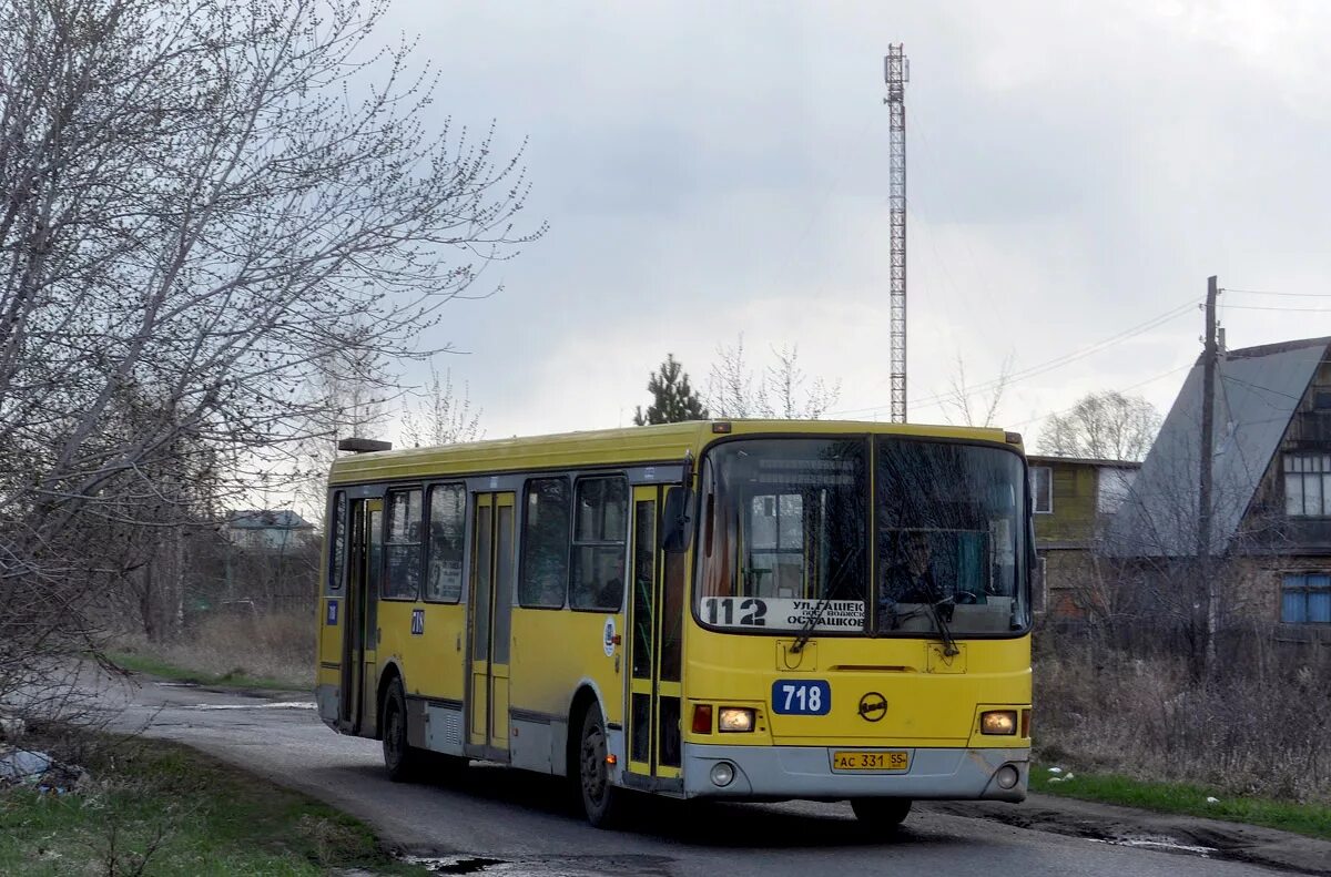 Осташково омск. Автобус осташков по городу. Осташково омск 21 мая. Автобус осташков по городу. 13 автобус кострома.