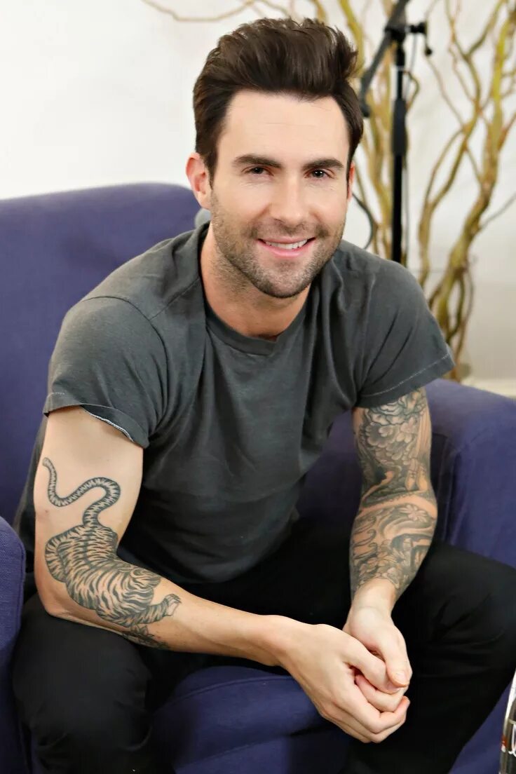 Adam levine. Солист марун 5. Вокалист марун 5. Солист марун 5. Adam levine 2021.
