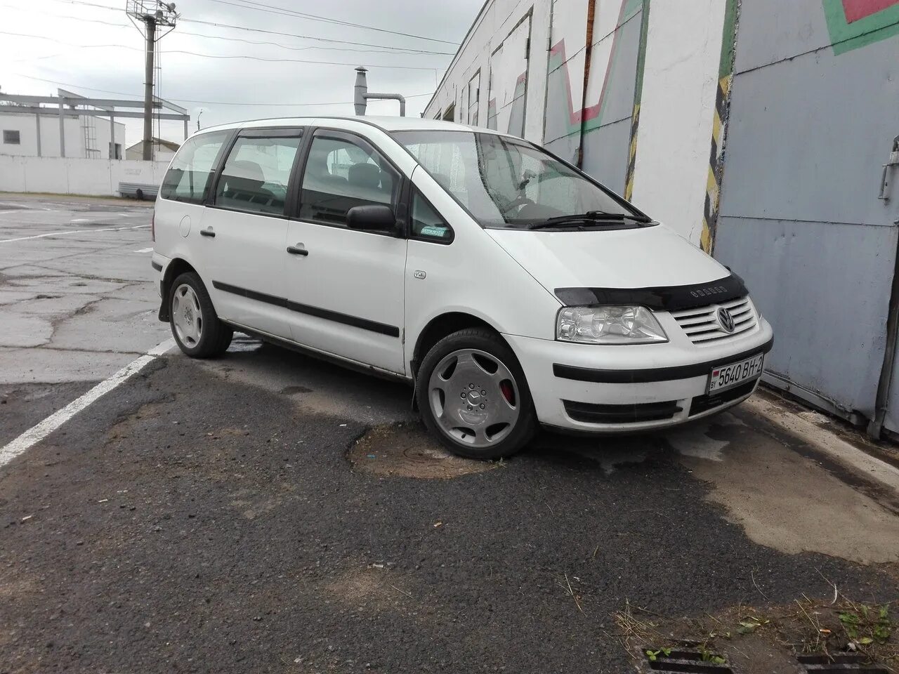 Купить фольксваген шаран в беларуси. Фольксваген Шаран 1. Volkswagen Sharan 1.9 TDI. Фольксваген Шаран 2003. Фольксваген Шаран 2003г.