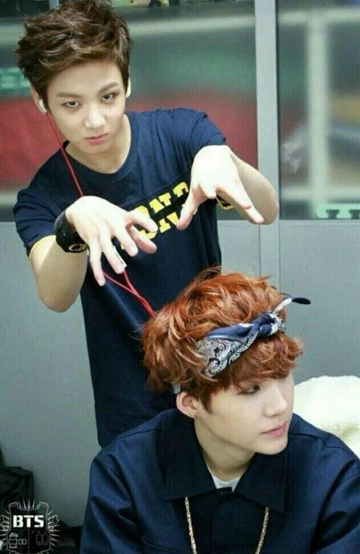 Bts юнги и чонгук. Чонгук и юнги. Bts suga and jungkook. Чон чонгук и мин юнги слэш. Шуга бтс арт.