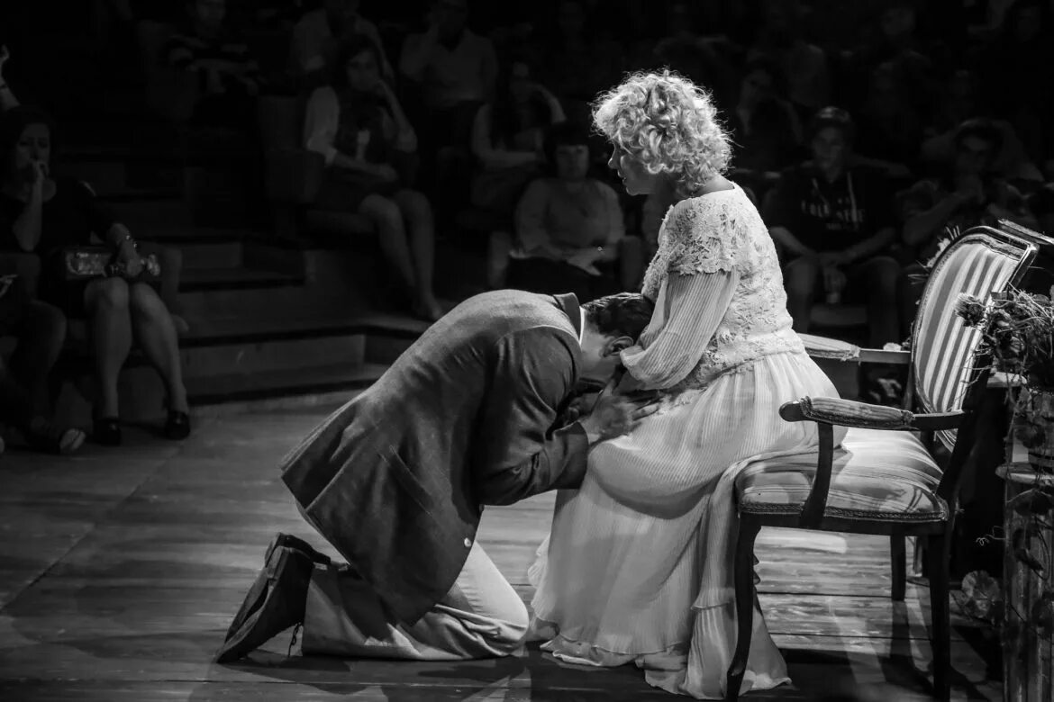 вишневый сад 11 класс. история создания вишневый сад чехова. образ вишневого сада. вишневый сад 11 класс. образ сада в пьесе вишневый сад кластер.