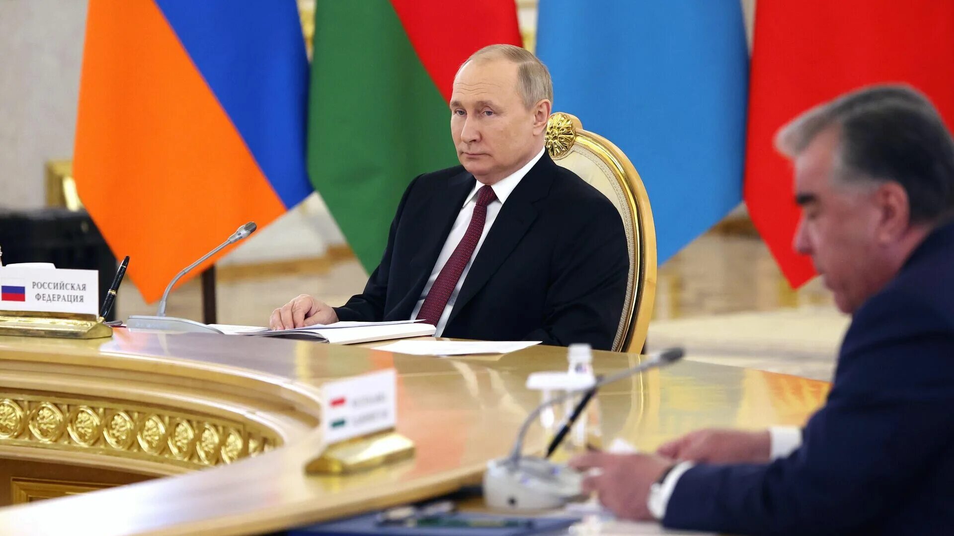 Встреча лидеров стран одкб. Встреча путина с лидерами стран одкб 2025. путин на одкб 2025. путин одкб. 16 мая 2025 встреча путина и одкб.