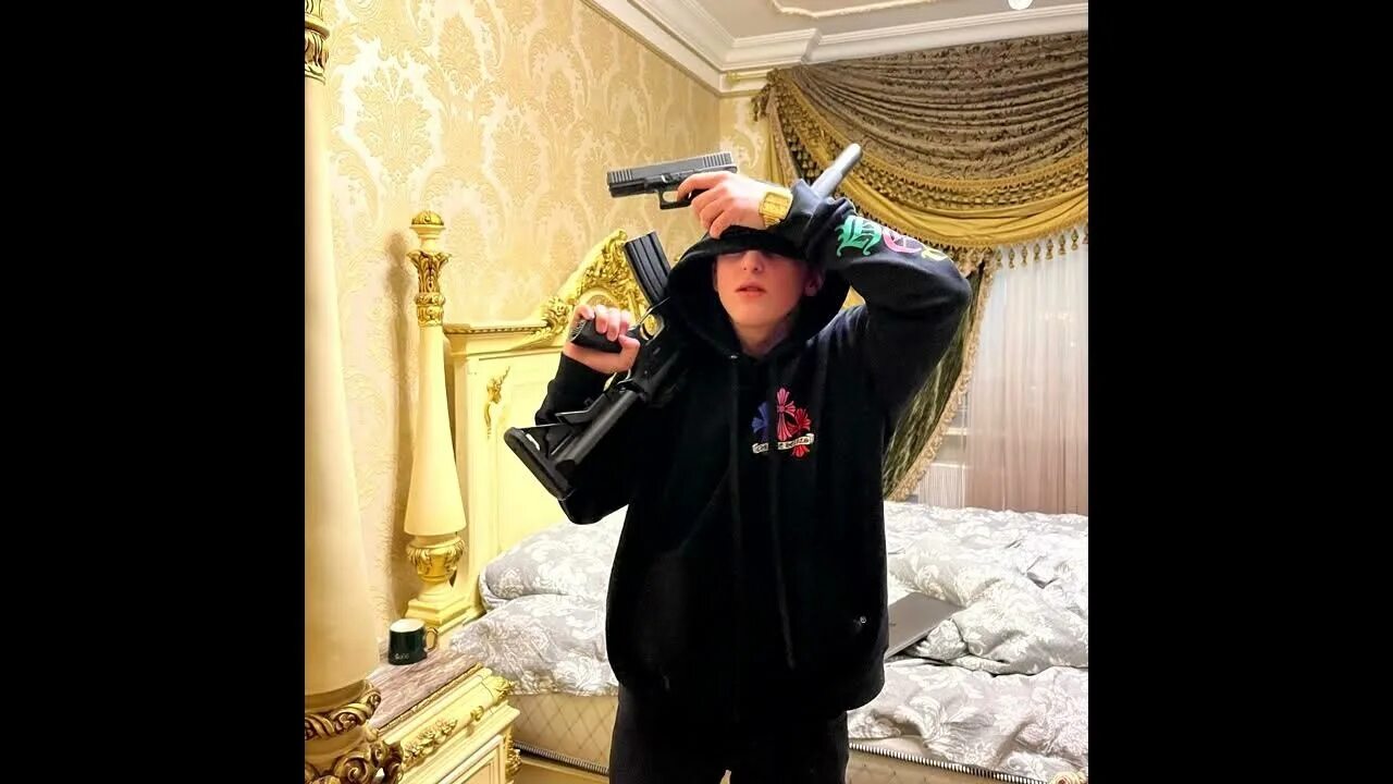 Песни бейби мело slappy tap. Baby melo концерт. Baby melo gavno. Baby melo рэпер. Песни бейби мело slappy tap.