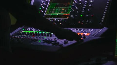 Музыка на рабочем столе компьютера